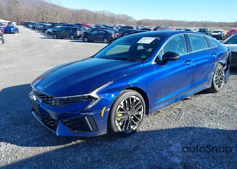 2025 Kia K5 Gt z USA, uszkodzony, nr VIN KNAG44J83S5322066